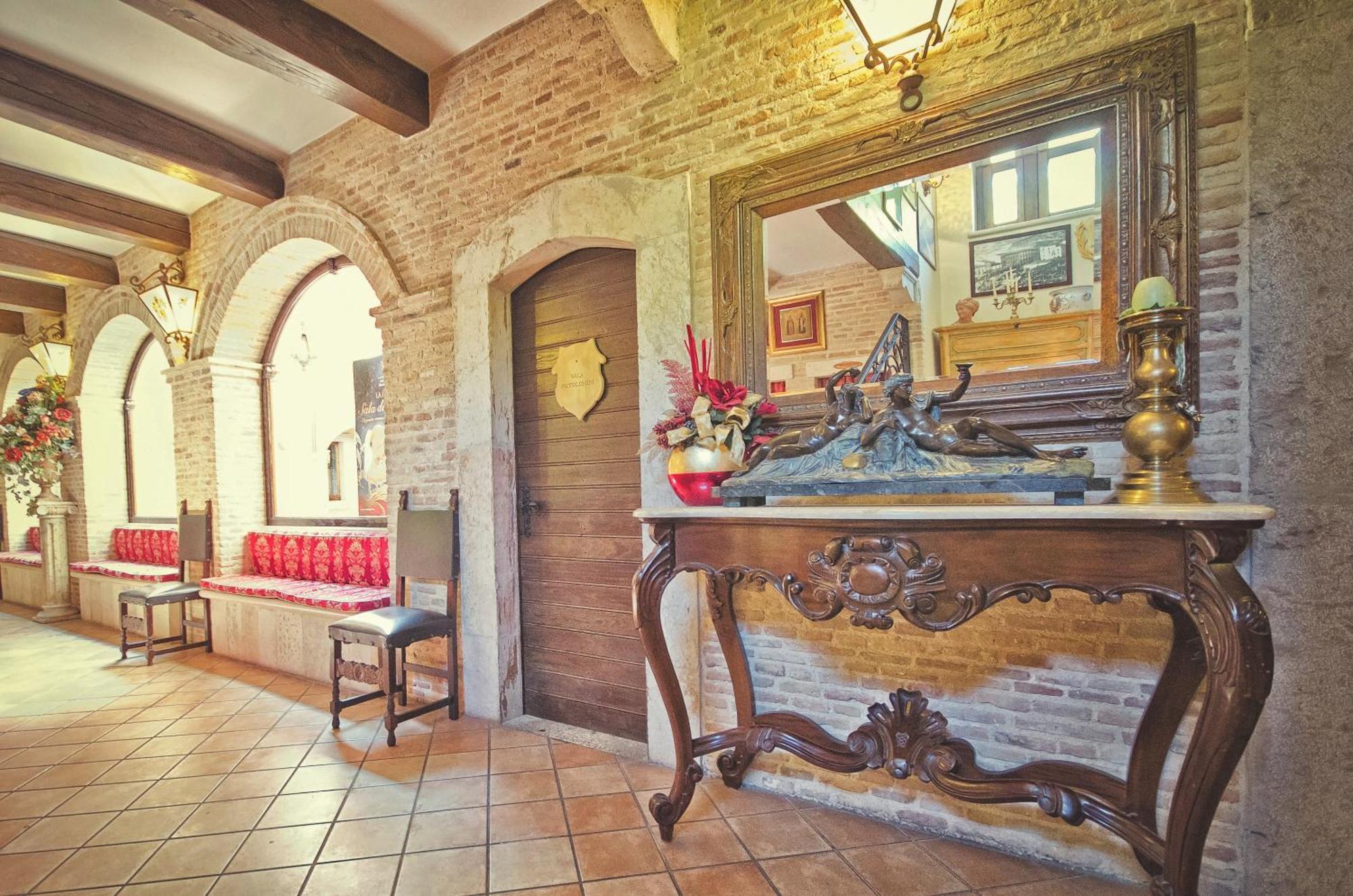 Le Gole Ristorante & Resort Челано Екстериор снимка
