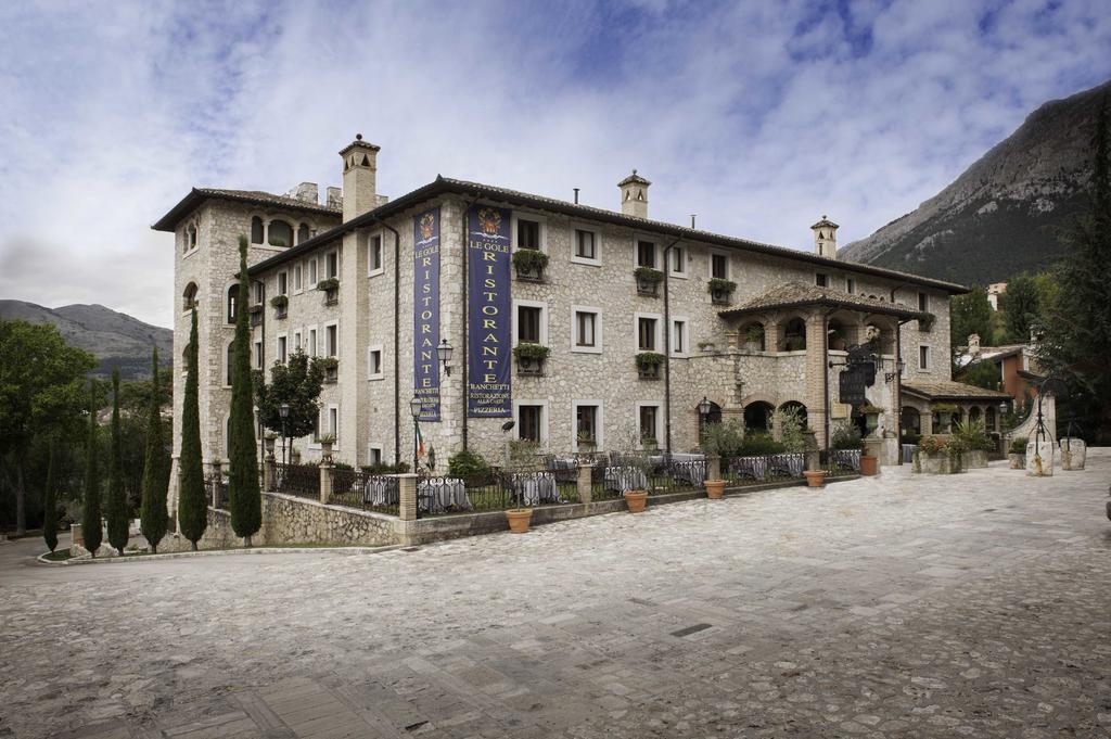 Le Gole Ristorante & Resort Челано Екстериор снимка