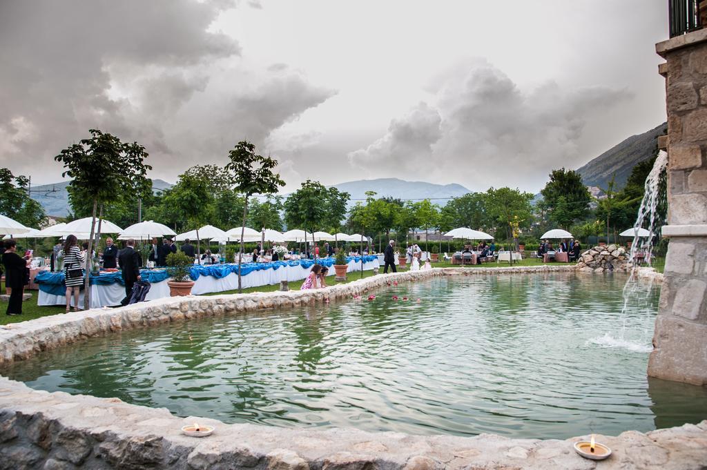Le Gole Ristorante & Resort Челано Екстериор снимка