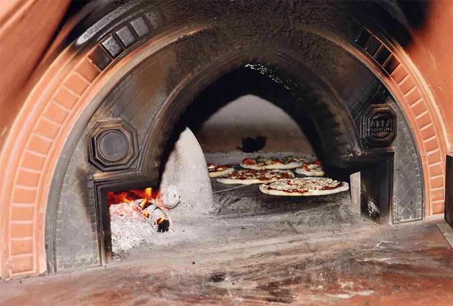 Le Gole Ristorante & Resort Челано Екстериор снимка